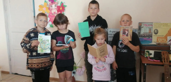 Потянулись туманы над Ошею