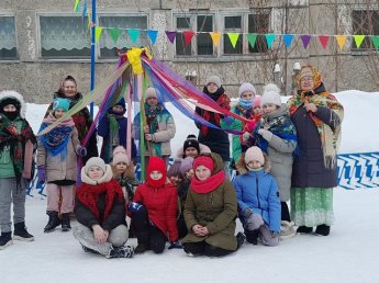Прощай, Маслена, прощай! На тот год к нам приезжай, поскорее!
