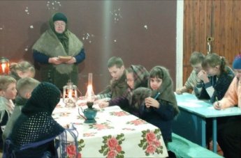 На уроке  в школе блокадного Ленинграда