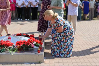 Забыть мы не имеем права